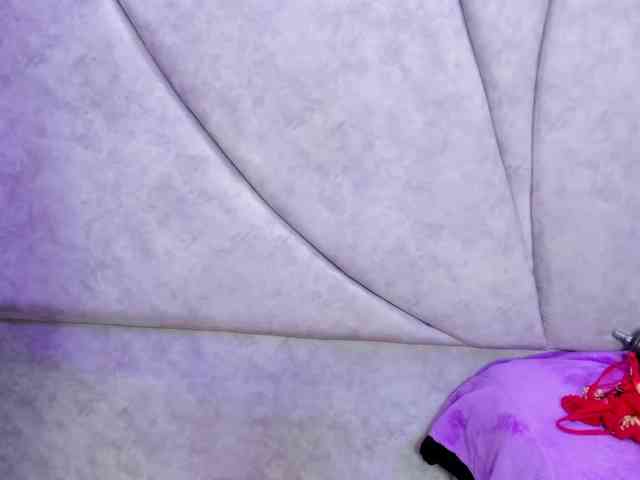 JuliethaWhitee webcam