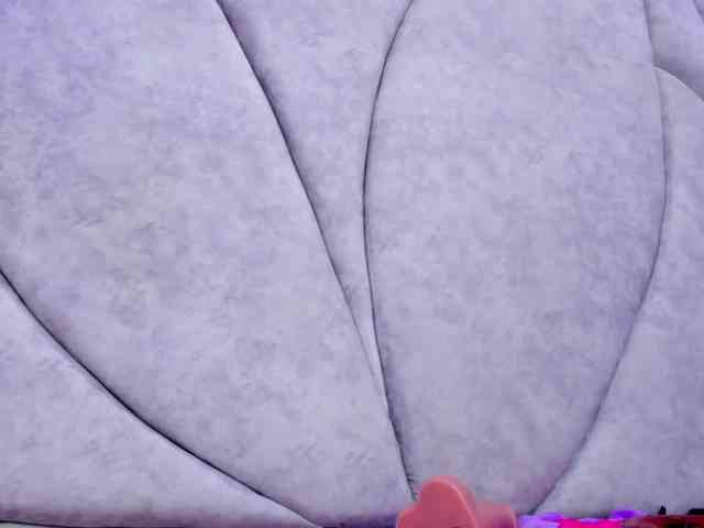 JuliethaWhitee webcam