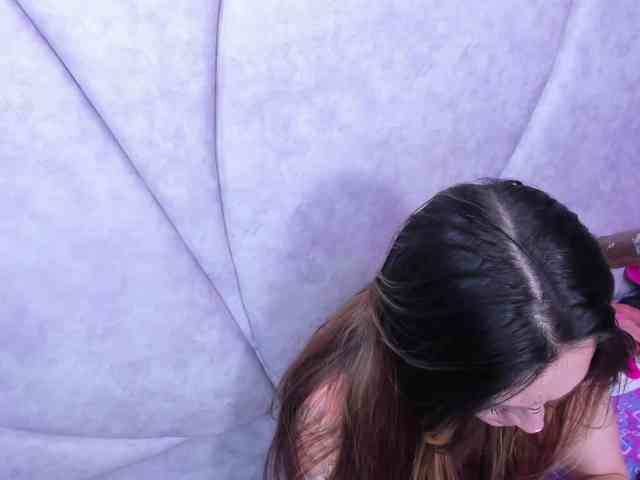 JuliethaWhitee webcam