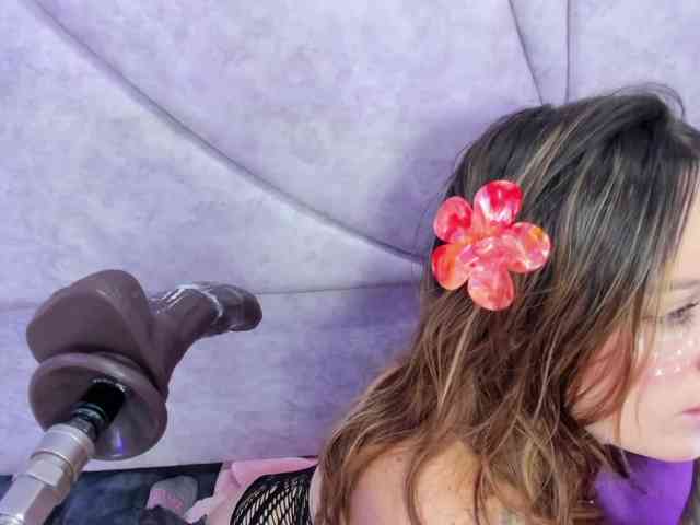 JuliethaWhitee webcam