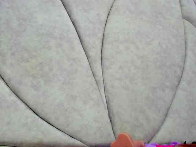 JuliethaWhitee webcam