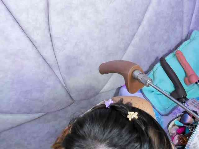 JuliethaWhitee webcam