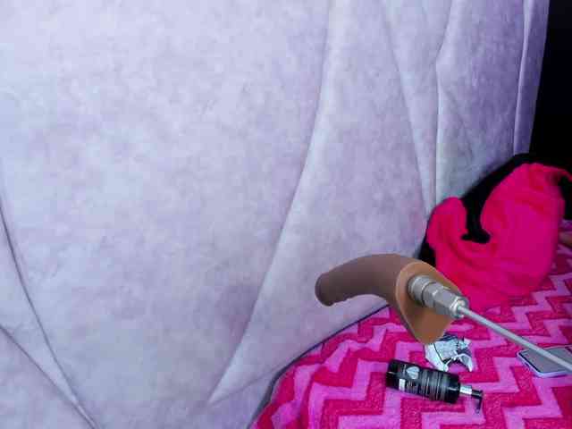 JuliethaWhitee webcam