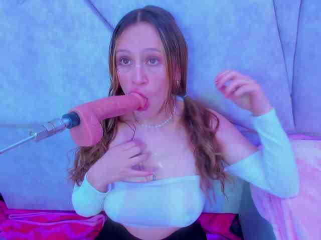 JuliethaWhitee webcam