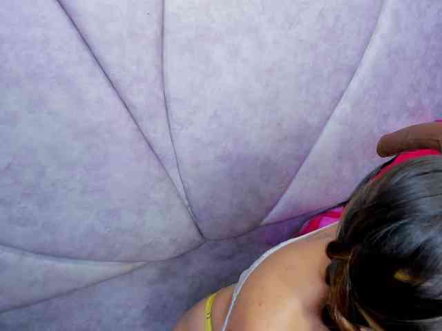 JuliethaWhitee webcam