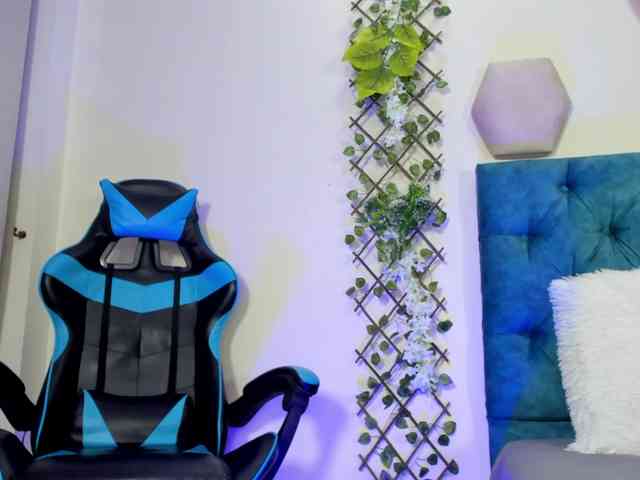 VioletAss webcam