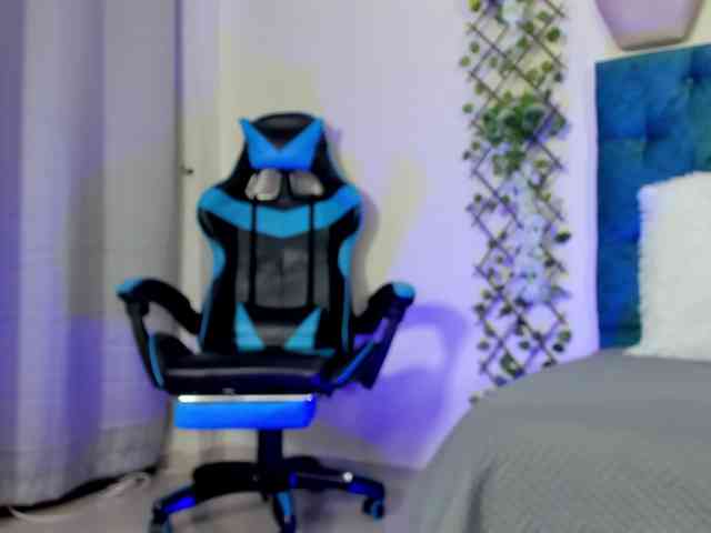 VioletAss webcam