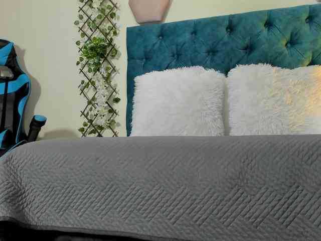 VioletAss webcam