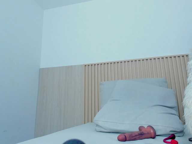 Offline AlenaBrown on BongaCams