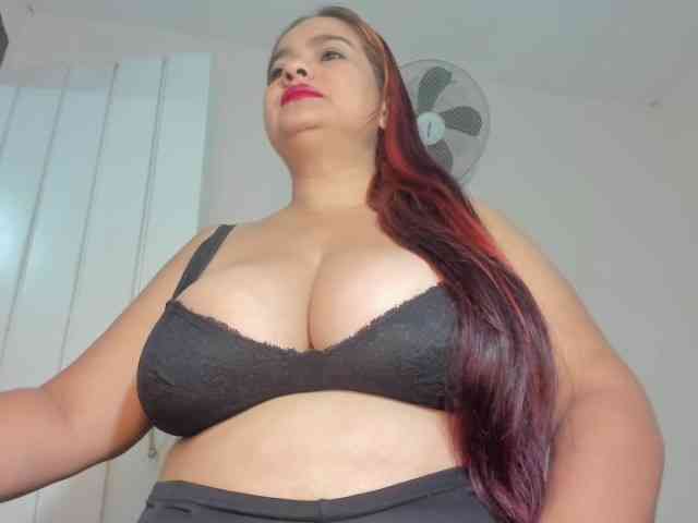 ARIELADALTONN93 webcam