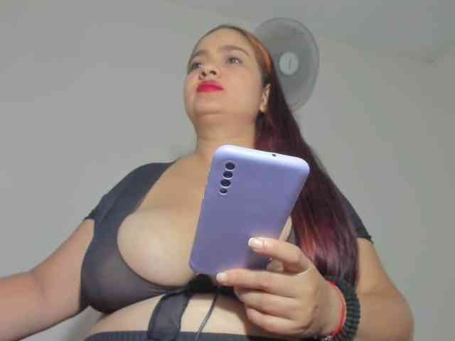 ARIELADALTONN93 webcam