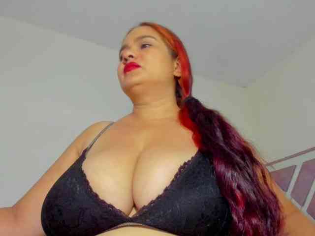 ARIELADALTONN93 webcam