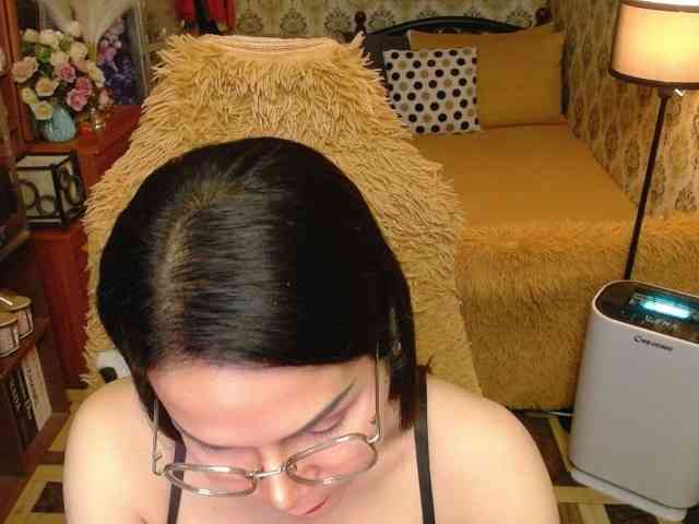 Tikol69 Live Webcam on BongaCams