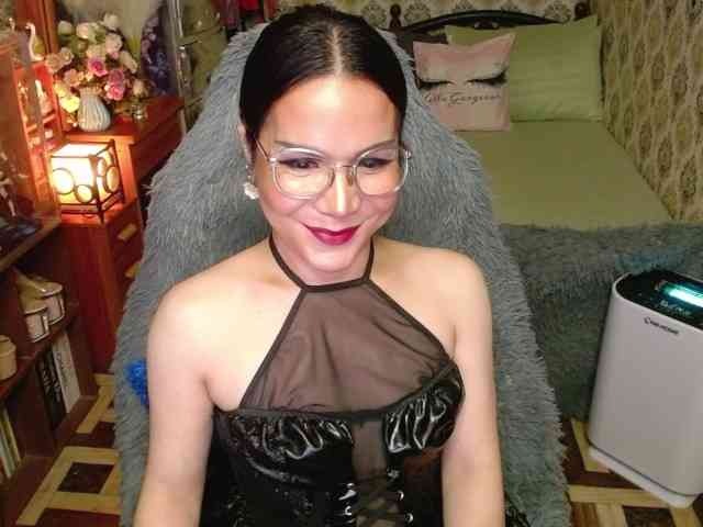 Tikol69 Live Webcam on BongaCams