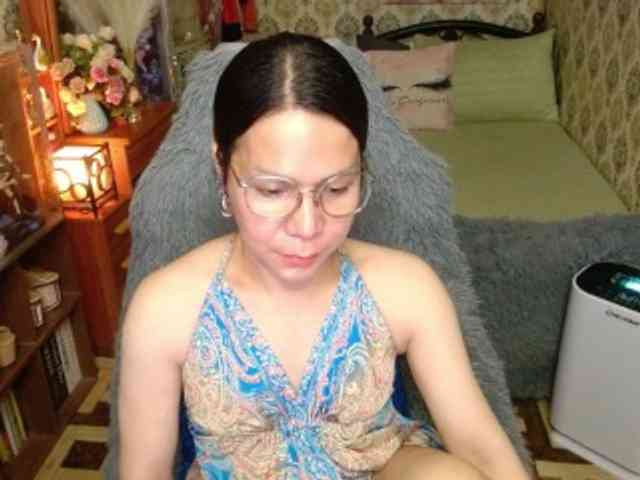 Tikol69 Live Webcam on BongaCams