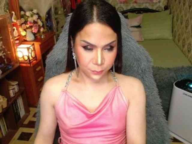 Tikol69 Live Webcam on BongaCams