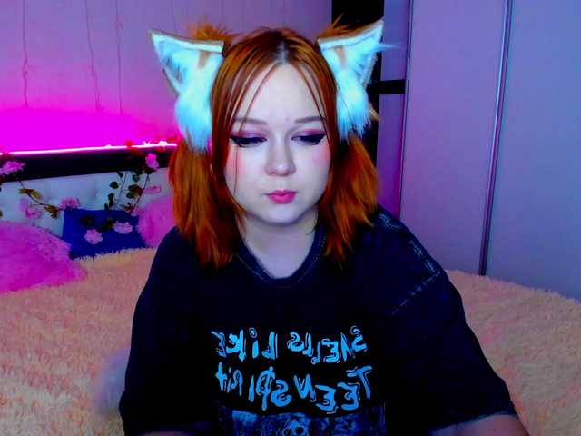 LovlyVixen's BongaCams show and profile