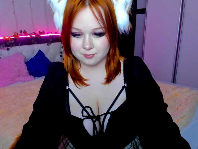 LovlyVixen's BongaCams show and profile