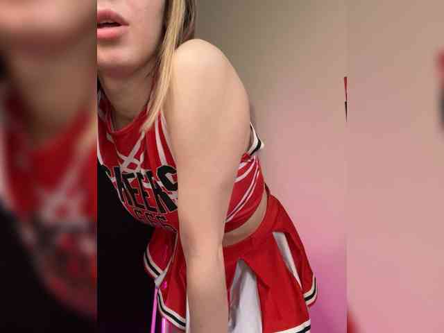 Nikapussymagic webcam