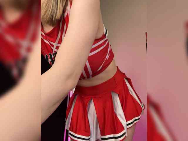 Nikapussymagic webcam