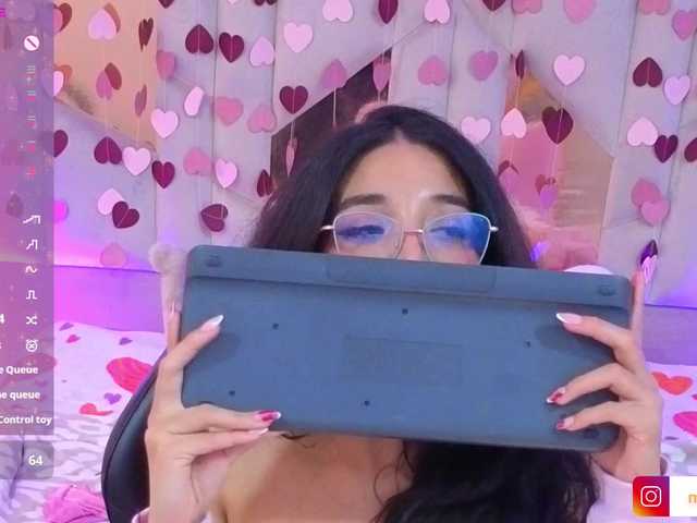 MARIANNA-TAY's BongaCams show and profile