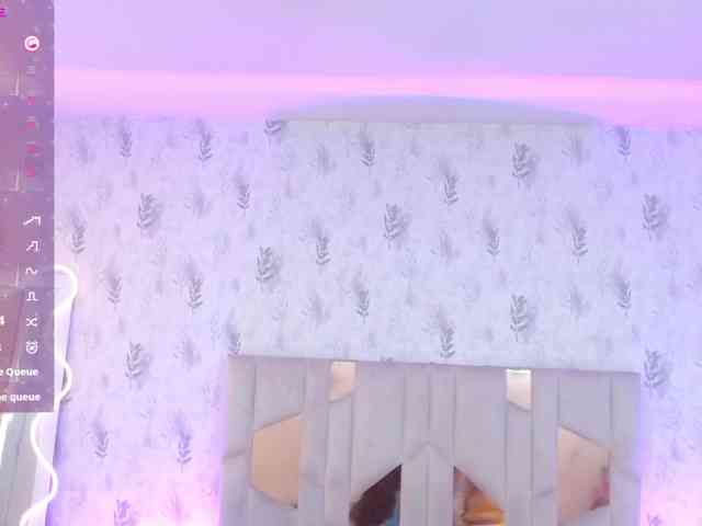 MARIANNA-TAY webcam