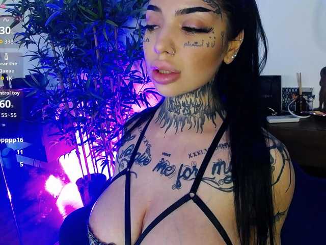 CreamyInk's BongaCams show and profile