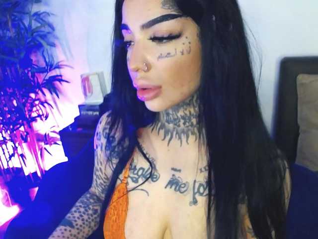 CreamyInk's BongaCams show and profile