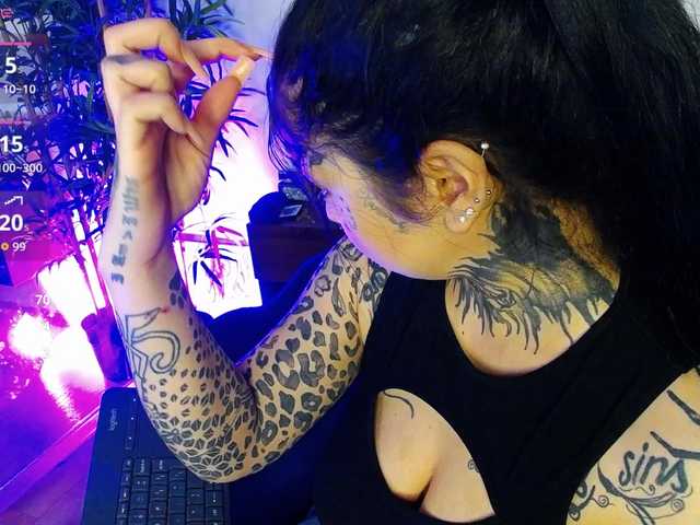 CreamyInk's BongaCams show and profile