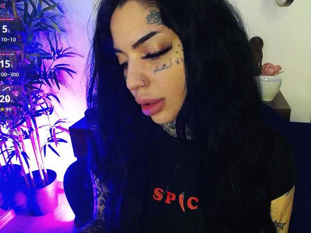 CreamyInk's BongaCams show and profile