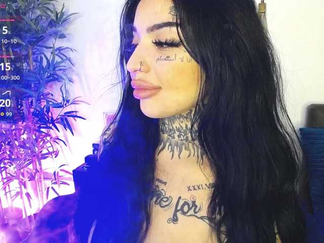 CreamyInk's BongaCams show and profile