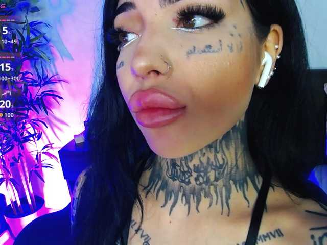 CreamyInk's BongaCams show and profile