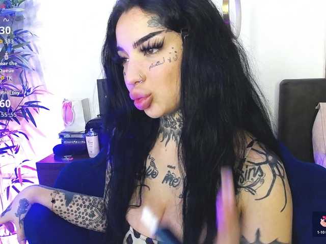 CreamyInk's BongaCams show and profile