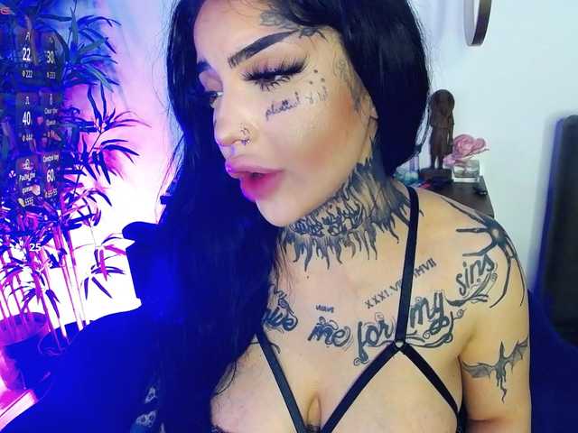 CreamyInk's BongaCams show and profile