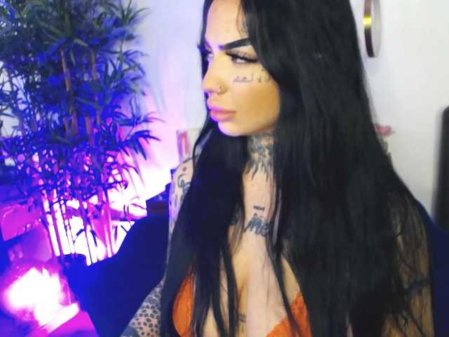 CreamyInk's BongaCams show and profile