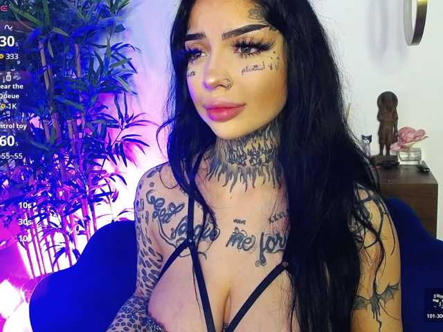 CreamyInk's BongaCams show and profile