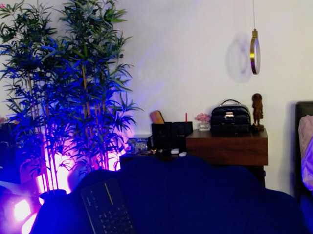 CreamyInk's BongaCams show and profile