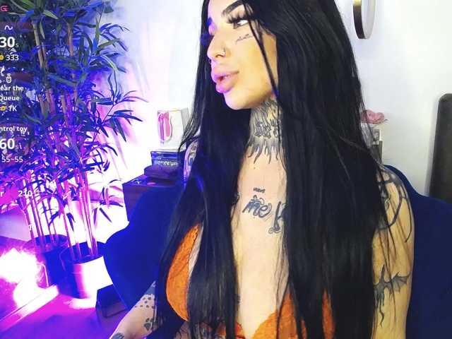 CreamyInk's BongaCams show and profile