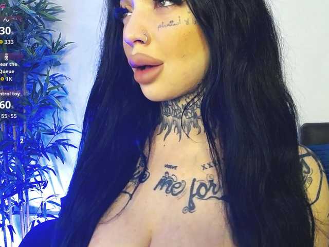 CreamyInk's BongaCams show and profile