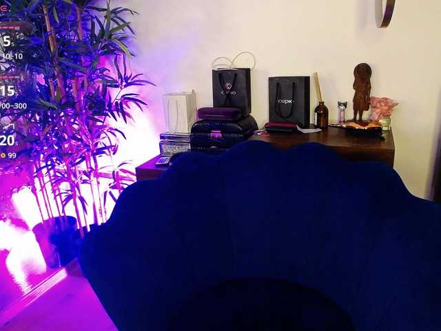 CreamyInk's BongaCams show and profile