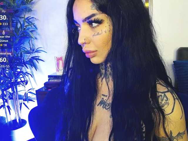 CreamyInk's BongaCams show and profile