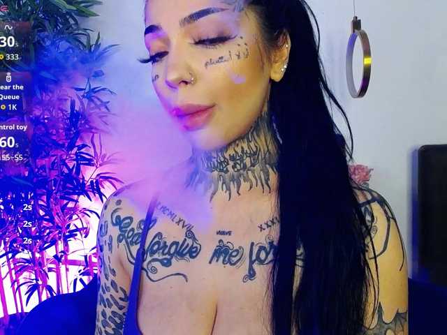 CreamyInk's BongaCams show and profile