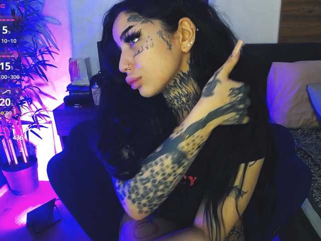 CreamyInk's BongaCams show and profile