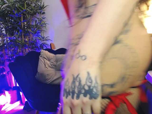 CreamyInk's BongaCams show and profile