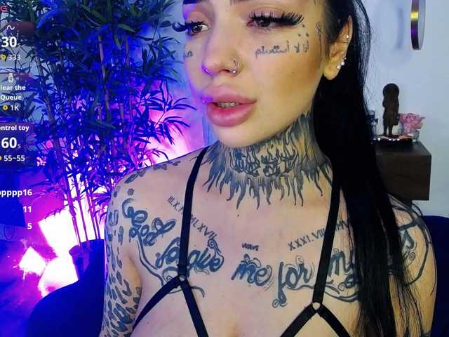 CreamyInk's BongaCams show and profile