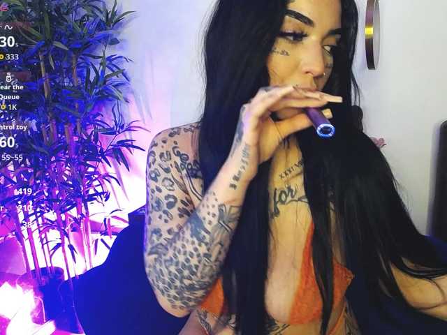 CreamyInk's BongaCams show and profile