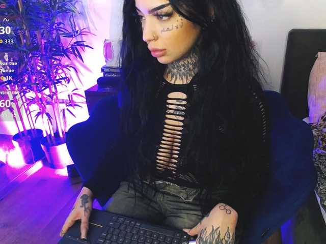 CreamyInk's BongaCams show and profile