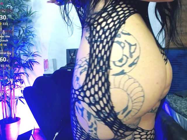 CreamyInk's BongaCams show and profile