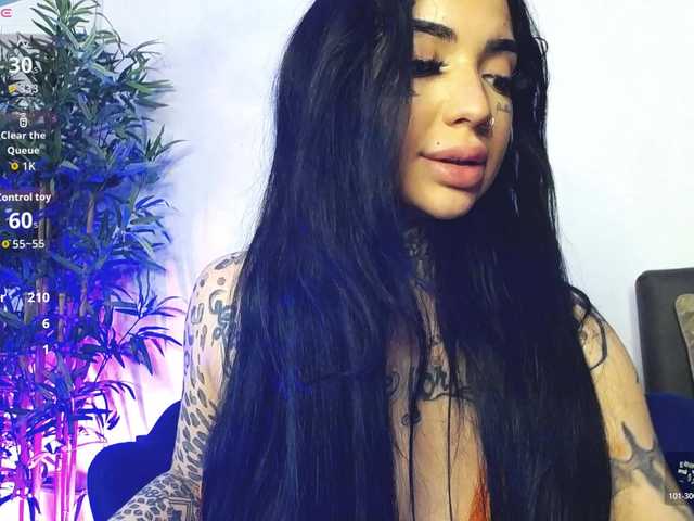 CreamyInk's BongaCams show and profile