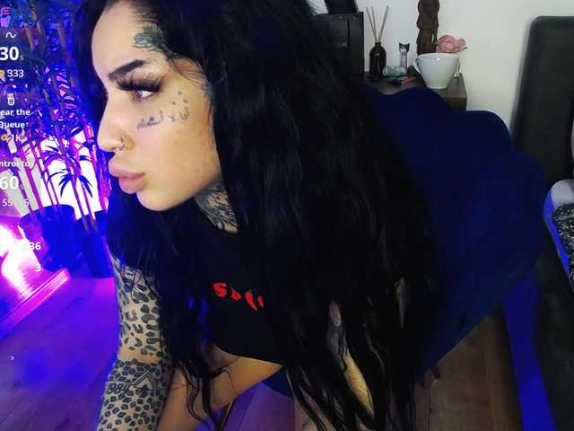 CreamyInk's BongaCams show and profile